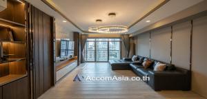 เช่าคอนโดสุขุมวิท อโศก ทองหล่อ : 3 Bedrooms Condominium For Rent in sukhumvit, Bangkok near BTS Phrom Phong at Royal Castle AA30276