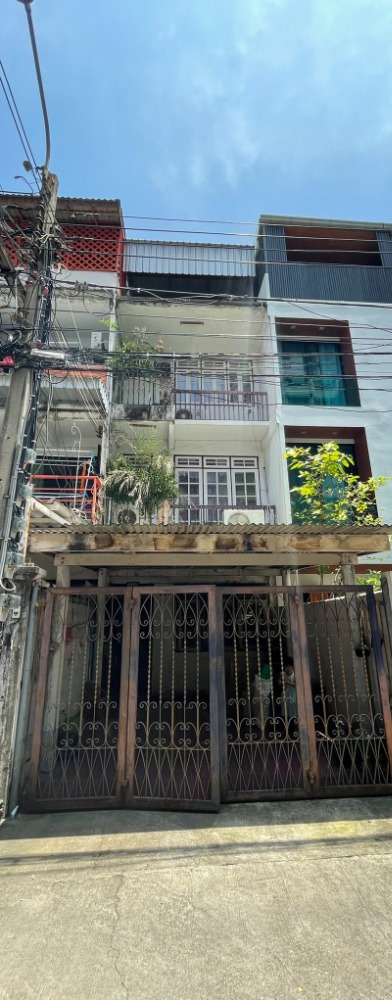 For RentTownhouseAri,Anusaowaree : Townhouse 3 storey for Rent Soi Ari can Living & Home Office