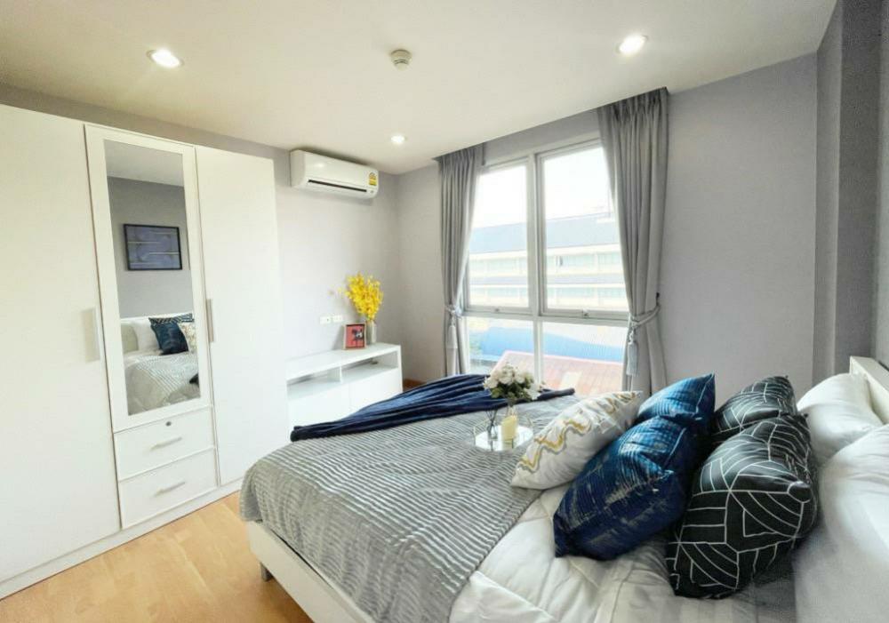 For SaleCondoChokchai 4, Ladprao 71, Ladprao 48, : Condo for sale, The Niche, Ladprao Soi 48, size 35 sq m., 5th floor, price 1.79 million baht, near Huai Khwang mrt, the room is decorated very nicely.