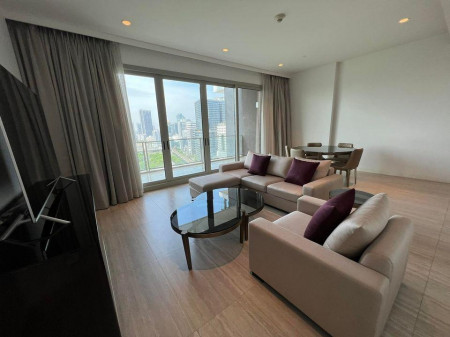 For RentCondoWitthayu, Chidlom, Langsuan, Ploenchit : Condo for rent, 185 Rajadamri, 198 sqm., the newest freehold building on Ratchadamri Road, 3 bedrooms + maid room, luxury ready to move in