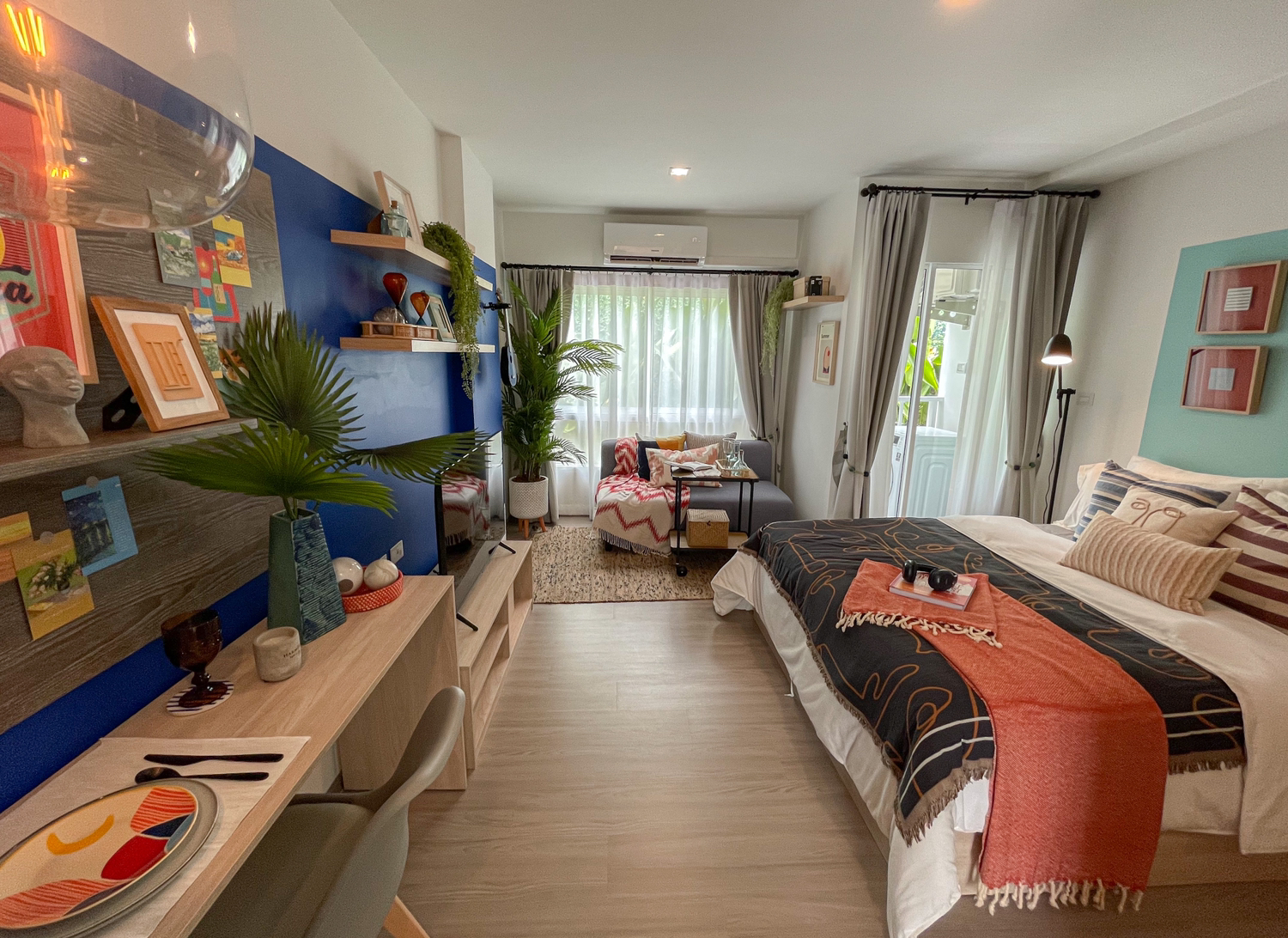 เปิดแล้ว! แสนสิริพร้อมแจกความสดใส กับ “HAY HUA HIN Sales Gallery” นำเสนอ “HAY HUA HIN” แบรนด์คอนโดใหม่ ถูกสุดในเมืองหัวหิน เริ่ม 1.39 ลบ.*