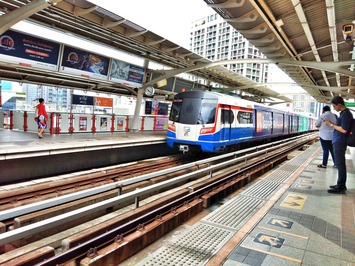 “Solace พหลฯ-ประดิพัทธ์” คอนโด Mixed Use ฟีลกู้ดด้วย Oasis ขนาดใหญ่ 2 ไร่ | ให้ไพรเวซี่ขั้นสุด | ใกล้จุด CBD อารีย์ | ราคาดีแค่แสนต้นๆ ต่อตร.ม.