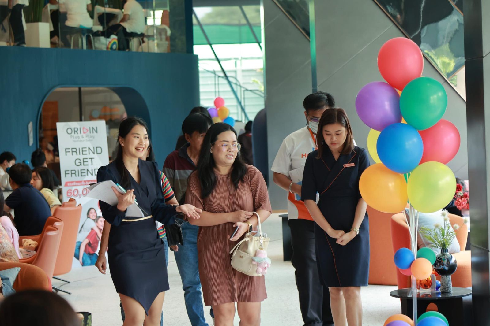 ออริจิ้น เดินหน้าโอนกรรมสิทธิ์ 3 คอนโด แบ็คล็อกรวม 5,000 ล้าน ครึ่งปีหลัง 2567 โอนอีก 5 โครงการ มูลค่ากว่า 9,400 ล้าน
