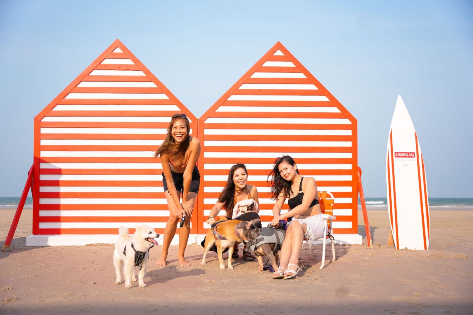 แสนสิริ ชวนมาปาร์ตี้ริมหาดสุดชิค ที่งาน “POP OF RED” เอนจอยกับ Beach Pop-up Event ในสไตล์ The Standard Residences, Hua Hin 12 เม.ย.-12 พ.ค. นี้