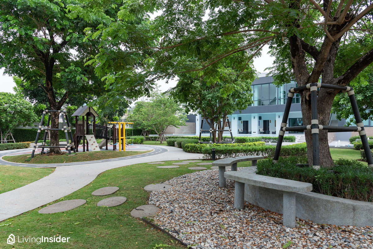 CENTRO รัตนาธิเบศร์ 2 บ้านเดี่ยวพร้อมอยู่ ดีไซน์ใหม่สไตล์อังกฤษ สวยเนี๊ยบตั้งแต่เบื้องหน้า สู่เบื้องหลังที่เพียบพร้อมด้วยคุณภาพ สร้างคุณค่าที่ยั่งยืนและมั่นคง
