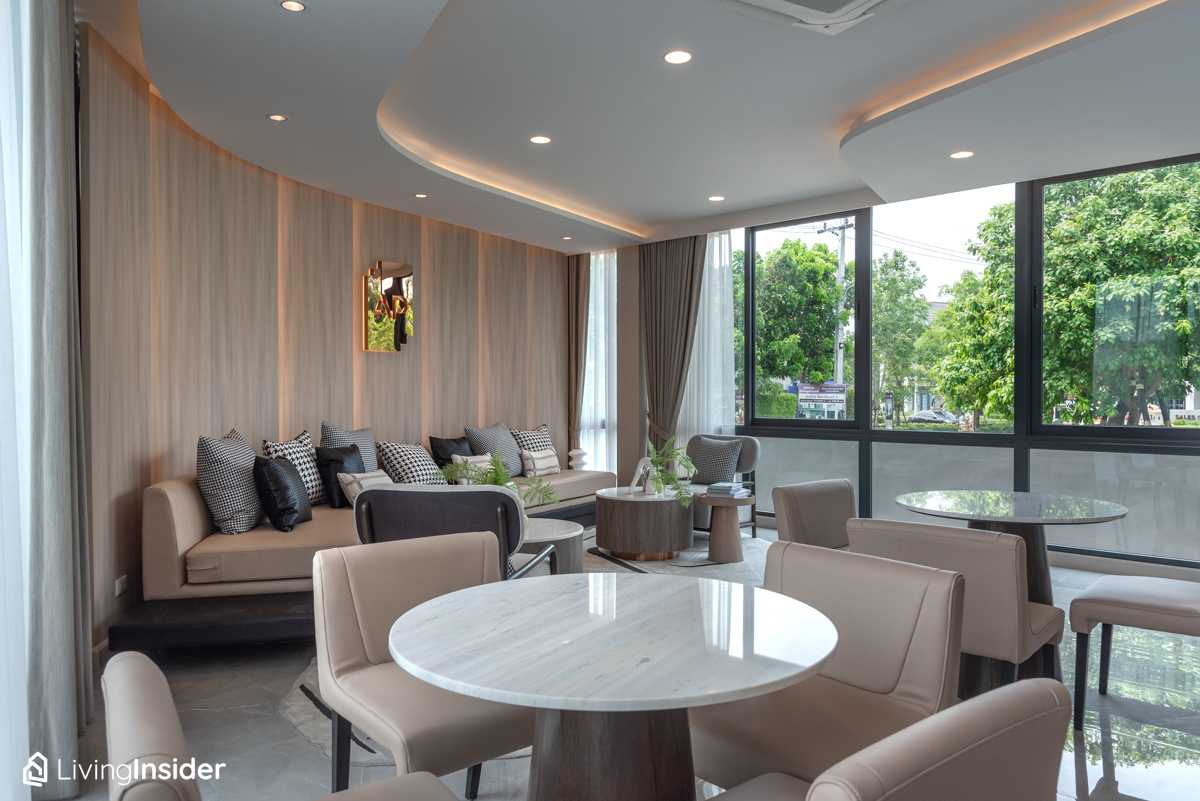 CENTRO รัตนาธิเบศร์ 2 บ้านเดี่ยวพร้อมอยู่ ดีไซน์ใหม่สไตล์อังกฤษ สวยเนี๊ยบตั้งแต่เบื้องหน้า สู่เบื้องหลังที่เพียบพร้อมด้วยคุณภาพ สร้างคุณค่าที่ยั่งยืนและมั่นคง