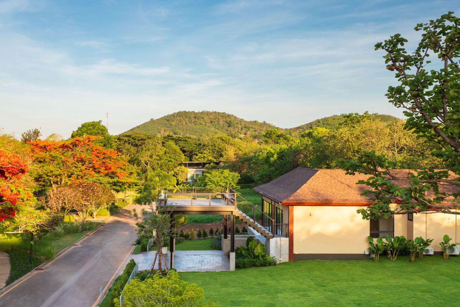 ชวนสัมผัสบรรยากาศ “บ้านสีตวัน ปากช่อง-เขาใหญ่” บ้านพักตากอากาศหรูสไตล์ Mountain Resort ชูแนวคิด Universal Green Concept