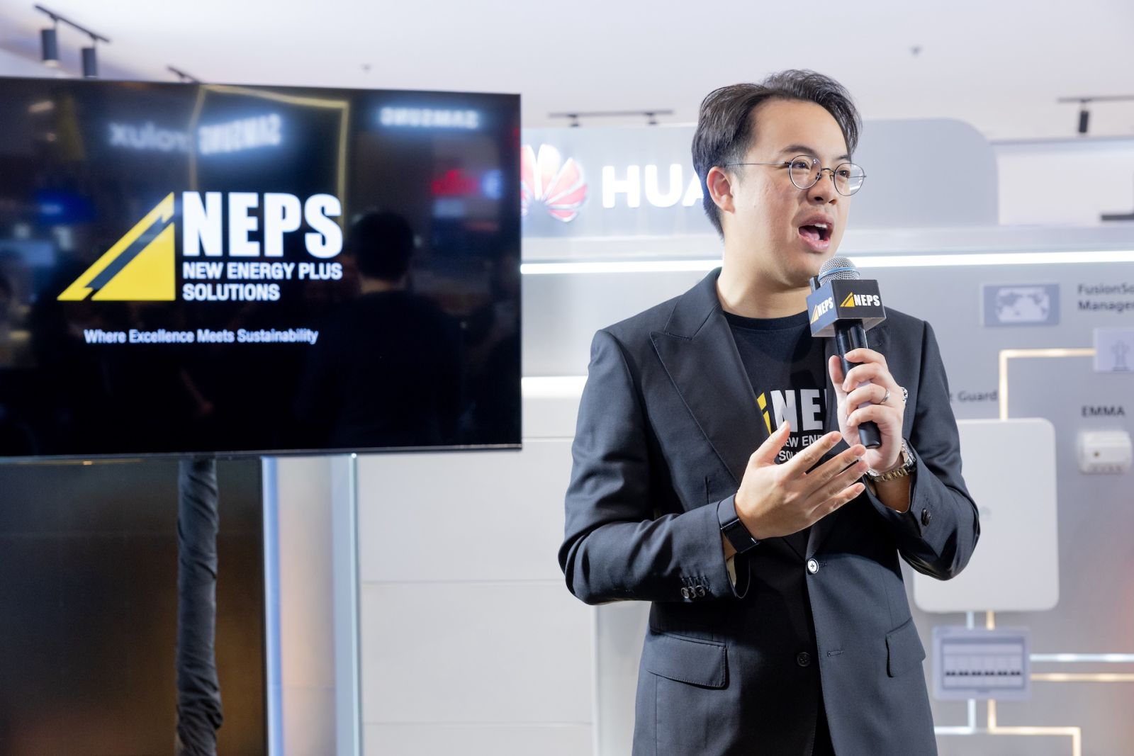 NEPS ผนึกกำลัง HUAWEI และ LONGi เปิดตัว “SOLAR SOLUTIONS by NEPS” ครั้งแรกที่เดอะมอลล์ไลฟ์สโตร์ บางแค