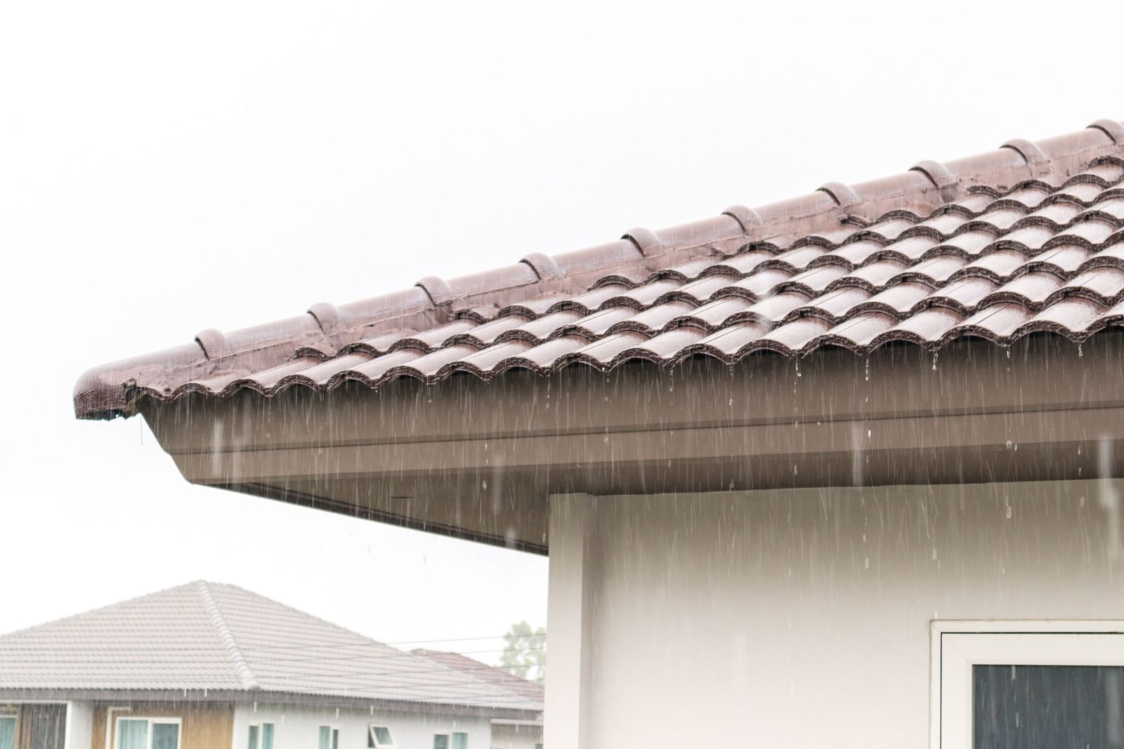 เปิดเหตุผล ซื้อบ้านหน้าฝนดียังไง? ทำไมใคร ๆ ถึงชอบเชียร์