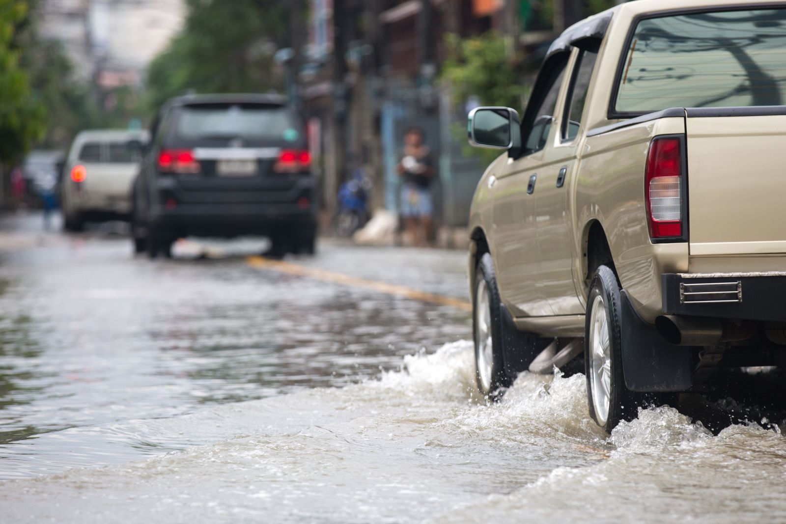 เปิดเหตุผล ซื้อบ้านหน้าฝนดียังไง? ทำไมใคร ๆ ถึงชอบเชียร์