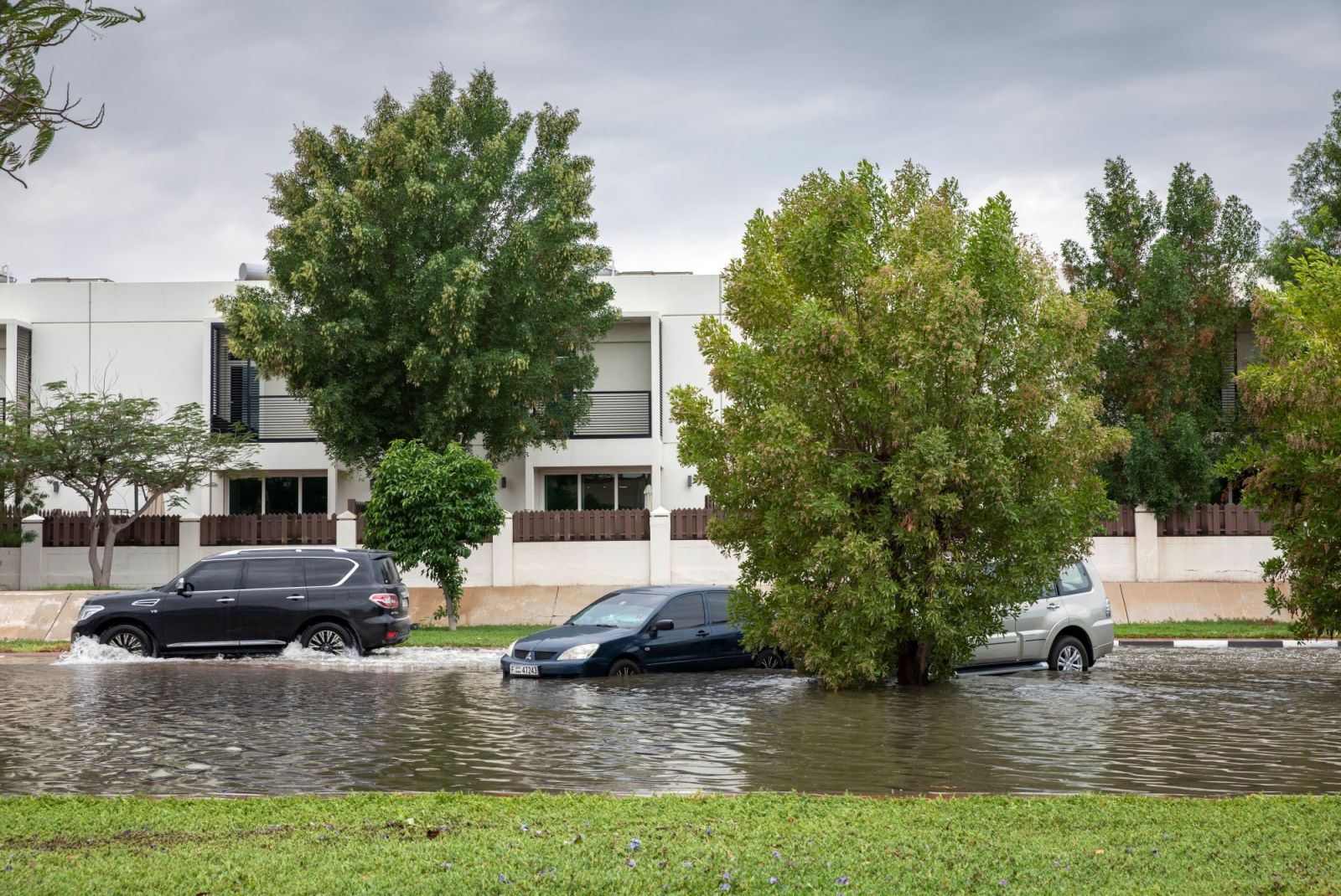เปิดเหตุผล ซื้อบ้านหน้าฝนดียังไง? ทำไมใคร ๆ ถึงชอบเชียร์
