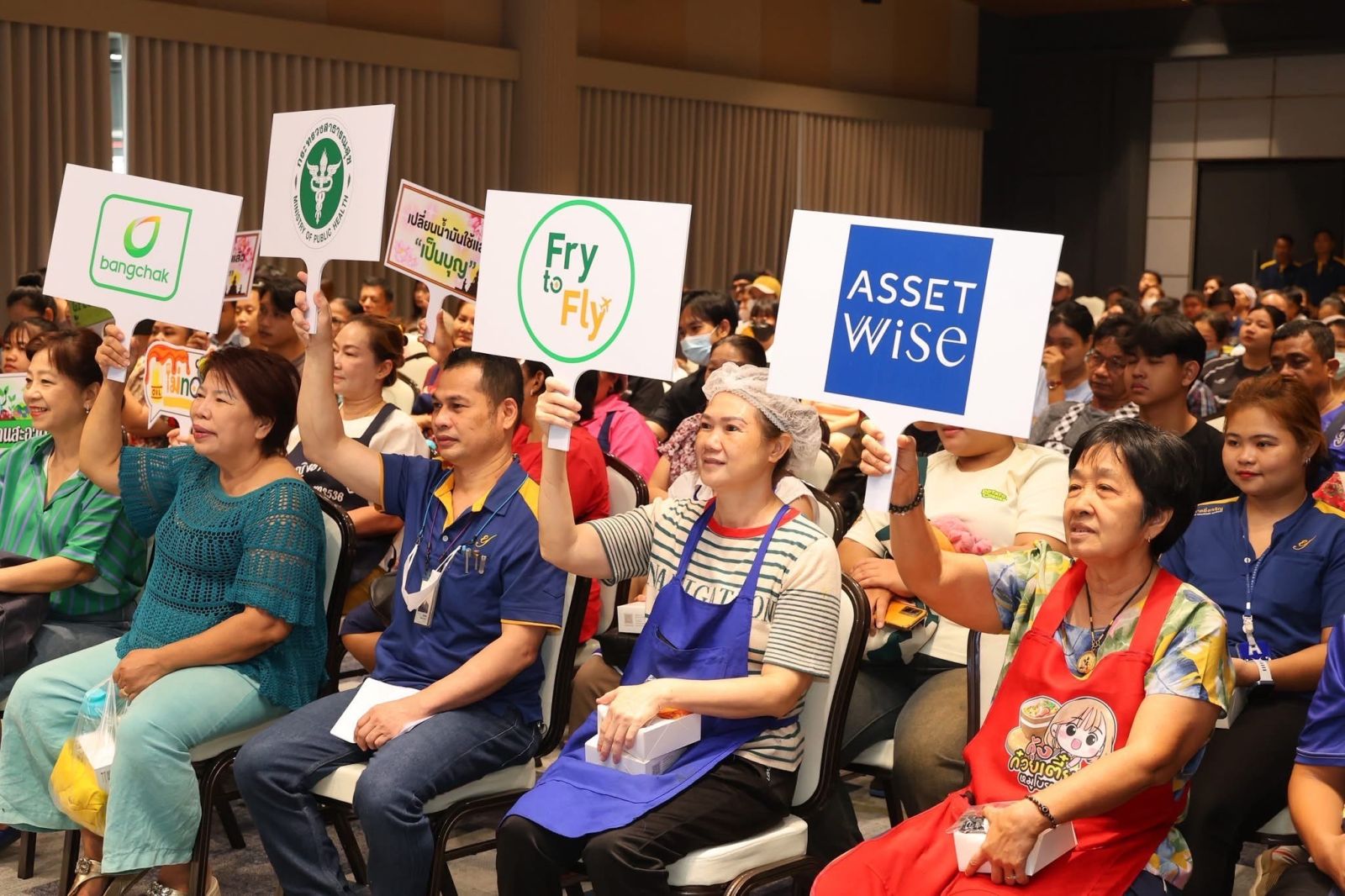 AssetWise ผนึกกลุ่มบริษัทบางจาก-ตลาดยิ่งเจริญ เปิดตัวแพลตฟอร์ม “GrowGreen” สะสม ESG Coin เปลี่ยนน้ำมันใช้แล้วเป็นเชื้อเพลิงเครื่องบินยั่งยืน