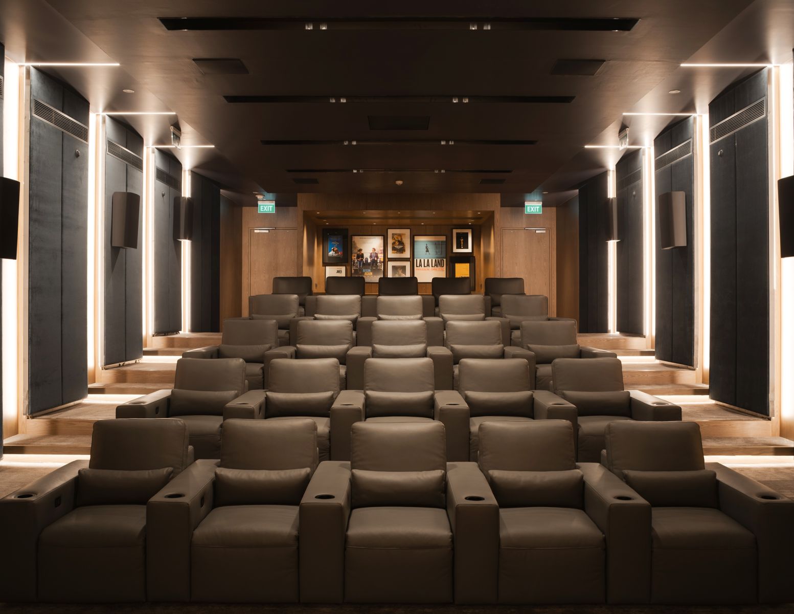 สโคป หลังสวน คอนโด Ultra Luxury มูลค่าทรัพย์สินพุ่ง 25% ปิดยอดขายกว่า 87% พร้อมคืนกำไร มอบสิทธิประโยชน์สูงสุด 9 ล้านบาท ตั้งแต่วันนี้-29 ส.ค. นี้