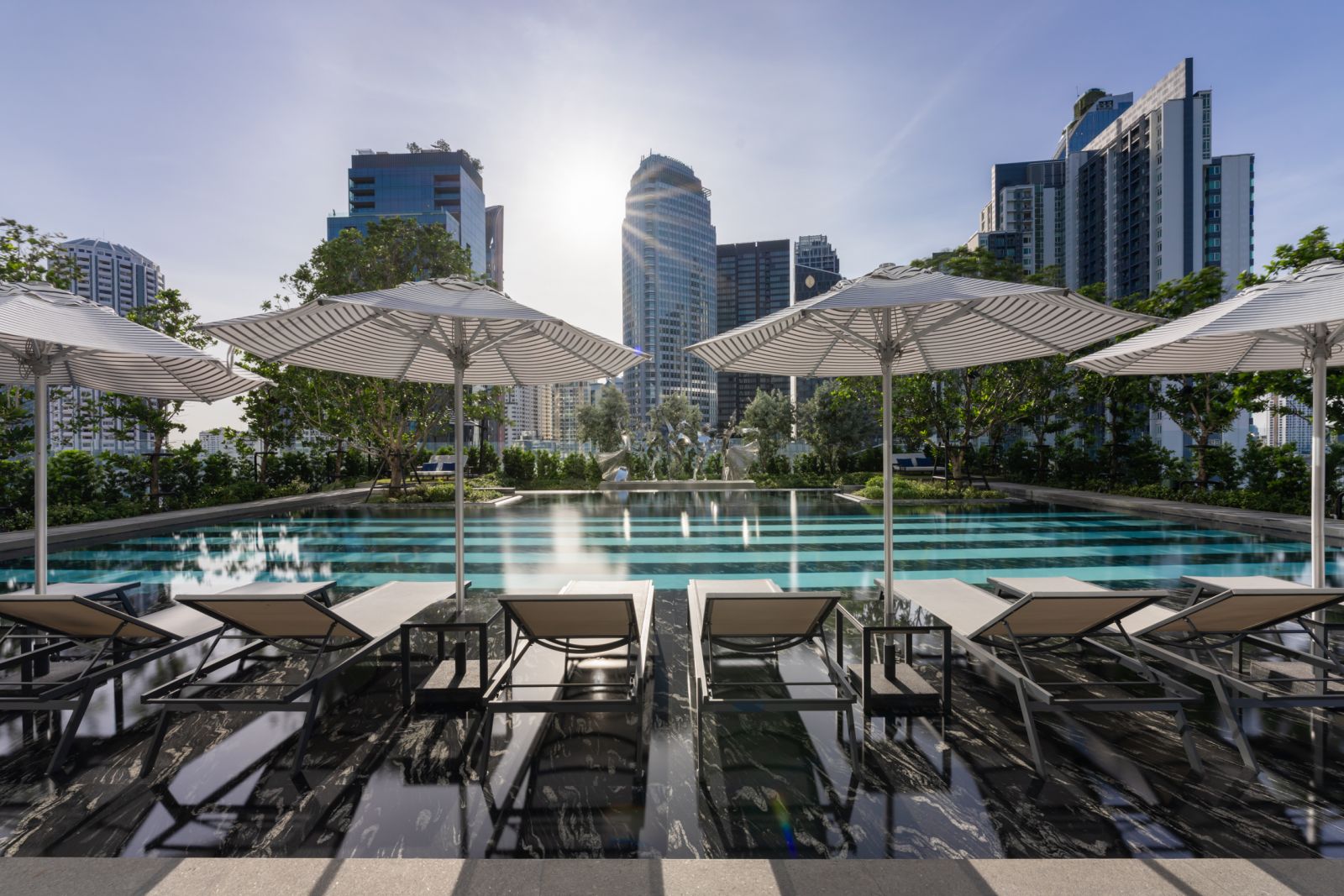 แรบบิท โฮลดิ้งส์ ในกลุ่ม บีทีเอส กรุ๊ปฯ ผนึกอนันดาฯ เผยโฉม THE RESIDENCES 38 คอนโดอัลตร้าลักชัวรี ชูไฮไลต์สร้าง Fine Dining Private Kitchen ในโครงการครั้งแรก พร้อมเปิดตัว La Clef Bangkok by The Crest Collection ลักชัวรีเซอร์วิสเรสซิเดนซ์  บริหารงานโดย