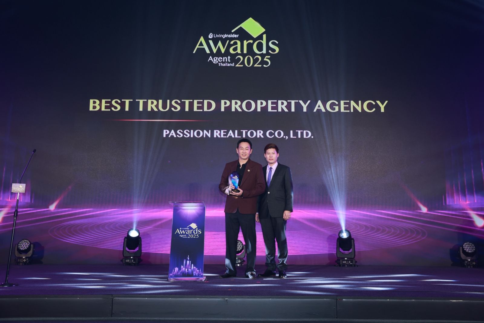 แพสชั่น เรียลเตอร์ ตอกย้ำความเชื่อมั่นจากลูกค้า คว้ารางวัล “Best Trusted Property Agency Award” สุดยอดบริษัทนายหน้าที่น่าเชื่อถือที่สุด