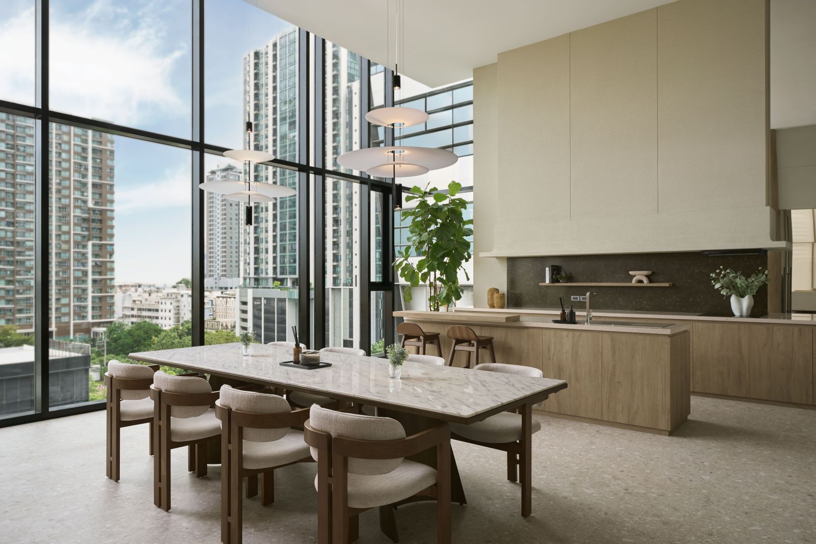 พลิกโฉมอสังหาฯ ย่านพระราม 9 “นิว ดิสทริค อาร์ 9” คอนโดติดห้าง สร้างเสร็จพร้อมอยู่ ความสำเร็จบทใหม่จาก “พราว” และ “โนเบิล” ปิดยอดขายกว่า 98% ราคาโต 30% สะท้อนดีมานด์ New CBD โตต่อเนื่อง