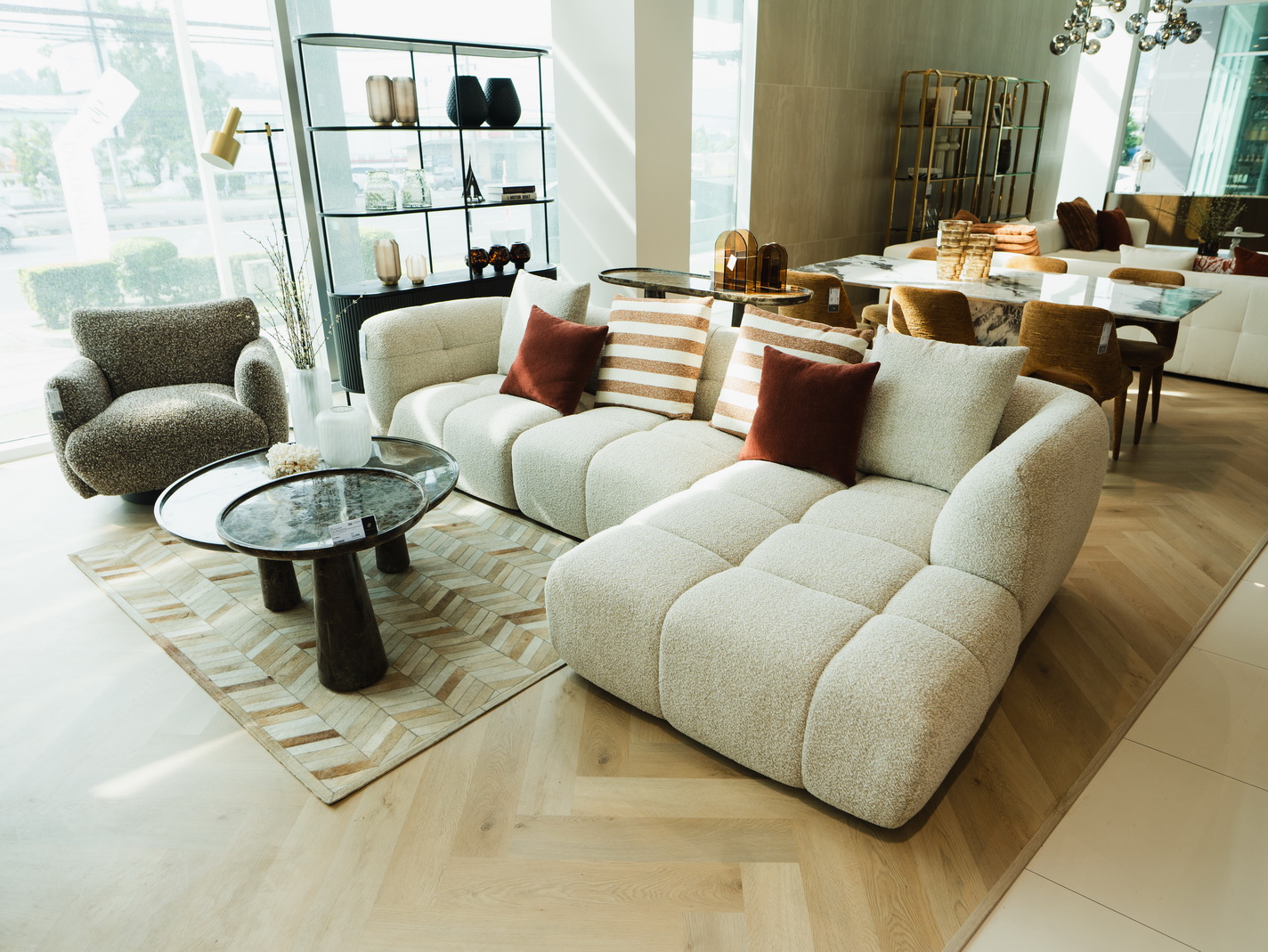 Design & Décor เปิดตัวเป็นทางการที่ภูเก็ต เจาะตลาดวิลล่าหรู สร้างนิยามใหม่ของงานออกแบบและตกแต่งภายในระดับพรีเมียม