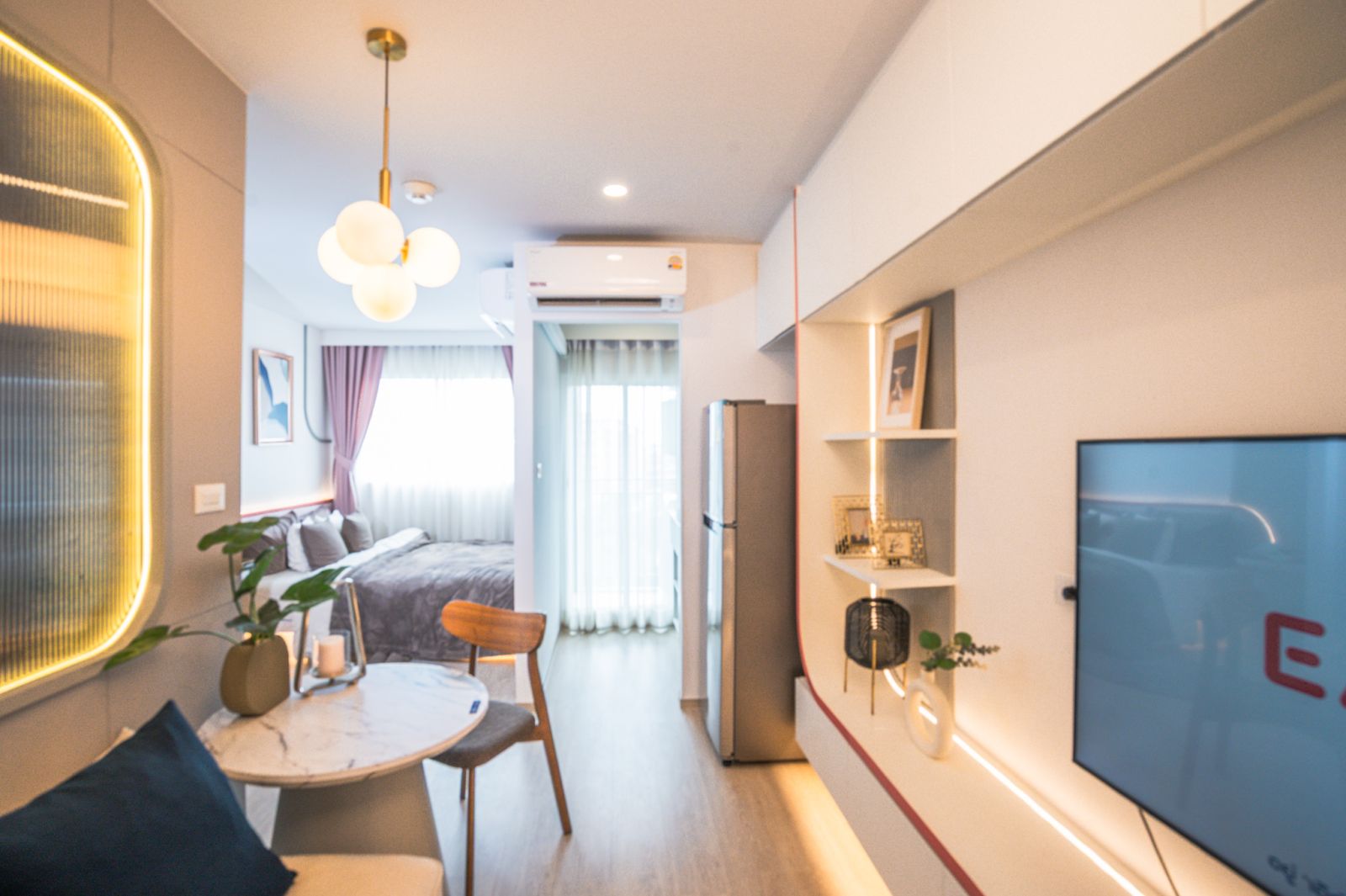 “EARN by LPN” จัดโปรแรง เปิดตึกชมบรรยากาศจริงครั้งแรก รับฟรีเฟอร์ฯ-เครื่องใช้ไฟฟ้า และ iPhone 17 Pro Max ทุกยูนิต* 8-9 พ.ย. นี้