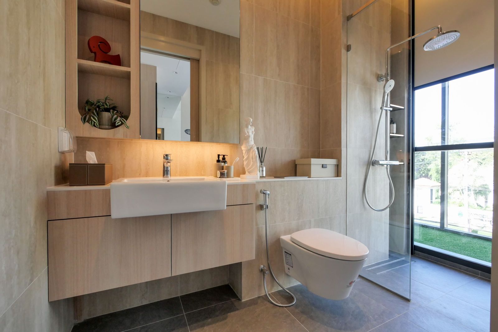 ออร์เนอร์ ไทยแลนด์ ชูโปรเจกต์ไฮไลท์ ONCE WONGAMAT กวาดยอดขายทะลุกว่า 2,000 ล้านบาท ตอกย้ำผู้นำอาณาจักรอสังหาฯ ซูเปอร์ลักชัวรี มุ่งยกระดับสู่ศูนย์กลางไลฟ์สไตล์ระดับโลก