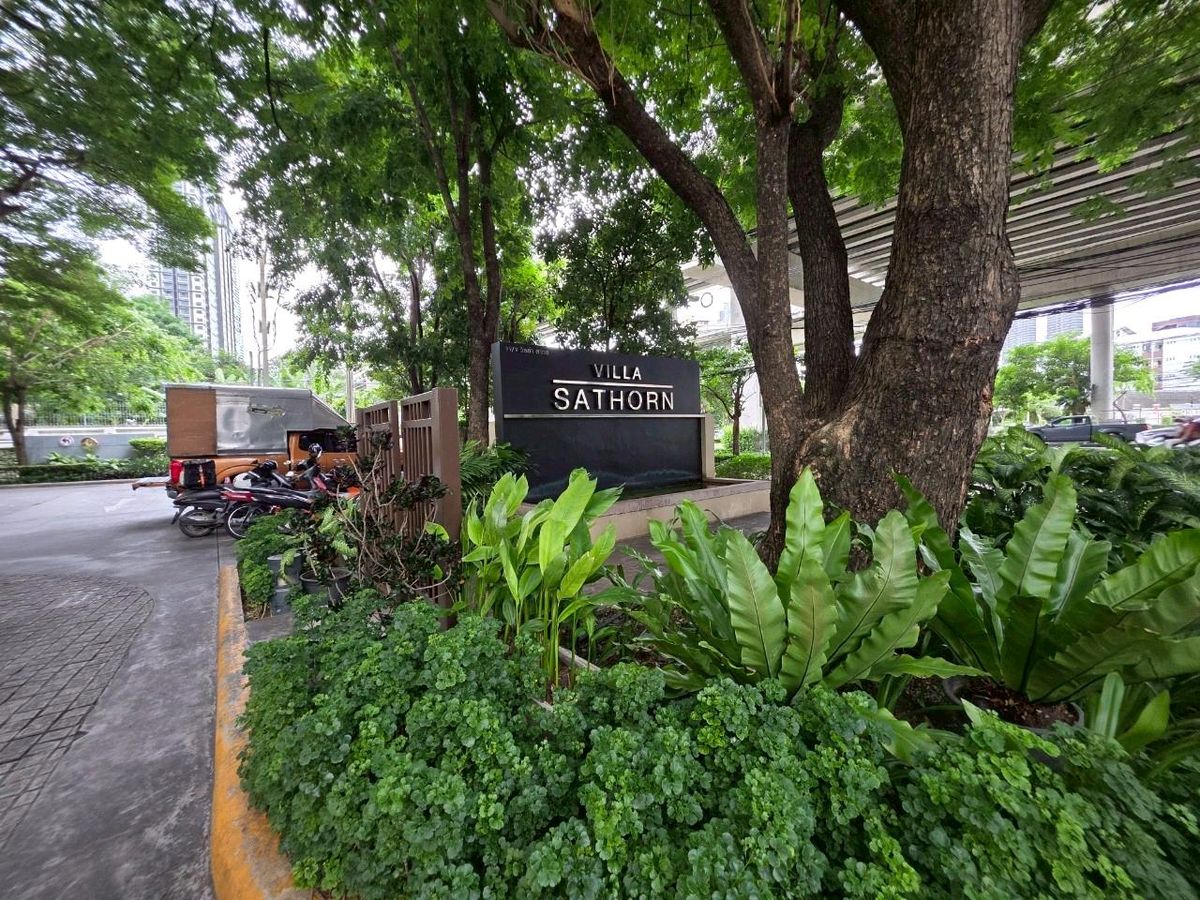 ให้เช่าคอนโดวงเวียนใหญ่ เจริญนคร : [RENT]✨Villa Sathorn Condo ติด BTS กรุงธนบุรี 1ห้องนอน 55 ตรม.ห้องสวยสะอาด เฟอร์ครบ พร้อมเข้าอยู่ 📞0994152664 | 0803696366