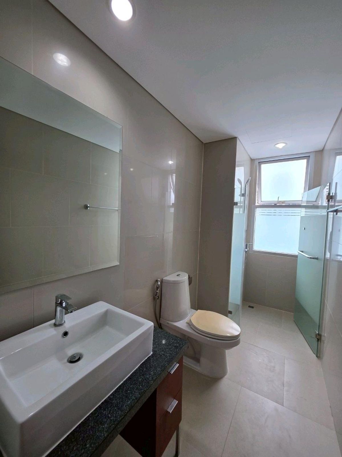 ให้เช่าคอนโดวงเวียนใหญ่ เจริญนคร : [RENT]✨Villa Sathorn Condo ติด BTS กรุงธนบุรี 1ห้องนอน 55 ตรม.ห้องสวยสะอาด เฟอร์ครบ พร้อมเข้าอยู่ 📞0994152664 | 0803696366