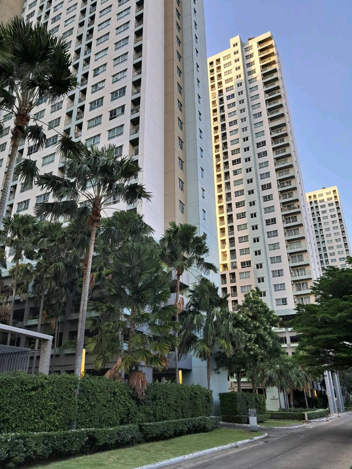 For RentCondoRattanathibet, Sanambinna : Condo for rent Lumpini Rattanathibet-Ngamwongwan next to BTS station 5900/month