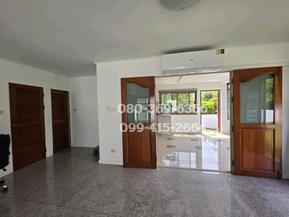 For SaleHouseRama 2, Bang Khun Thian : Selling very cheap, large detached house, first phase of project in Phanthai Norasing area.