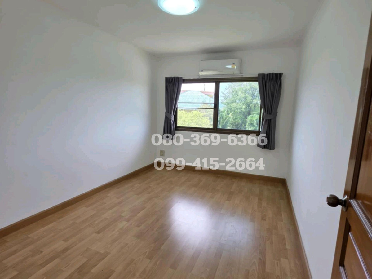 For SaleHouseRama 2, Bang Khun Thian : Selling very cheap, large detached house, first phase of project in Phanthai Norasing area.