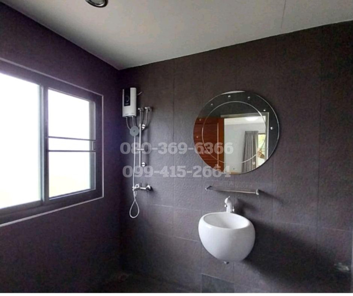 For SaleHouseRama 2, Bang Khun Thian : Selling very cheap, large detached house, first phase of project in Phanthai Norasing area.