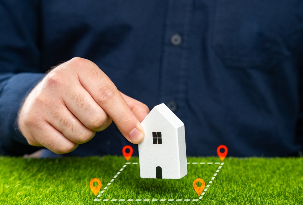 บ้านบนที่ดิน