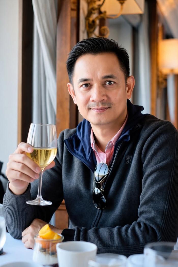 profile-Thanayuth Theerayatanakul