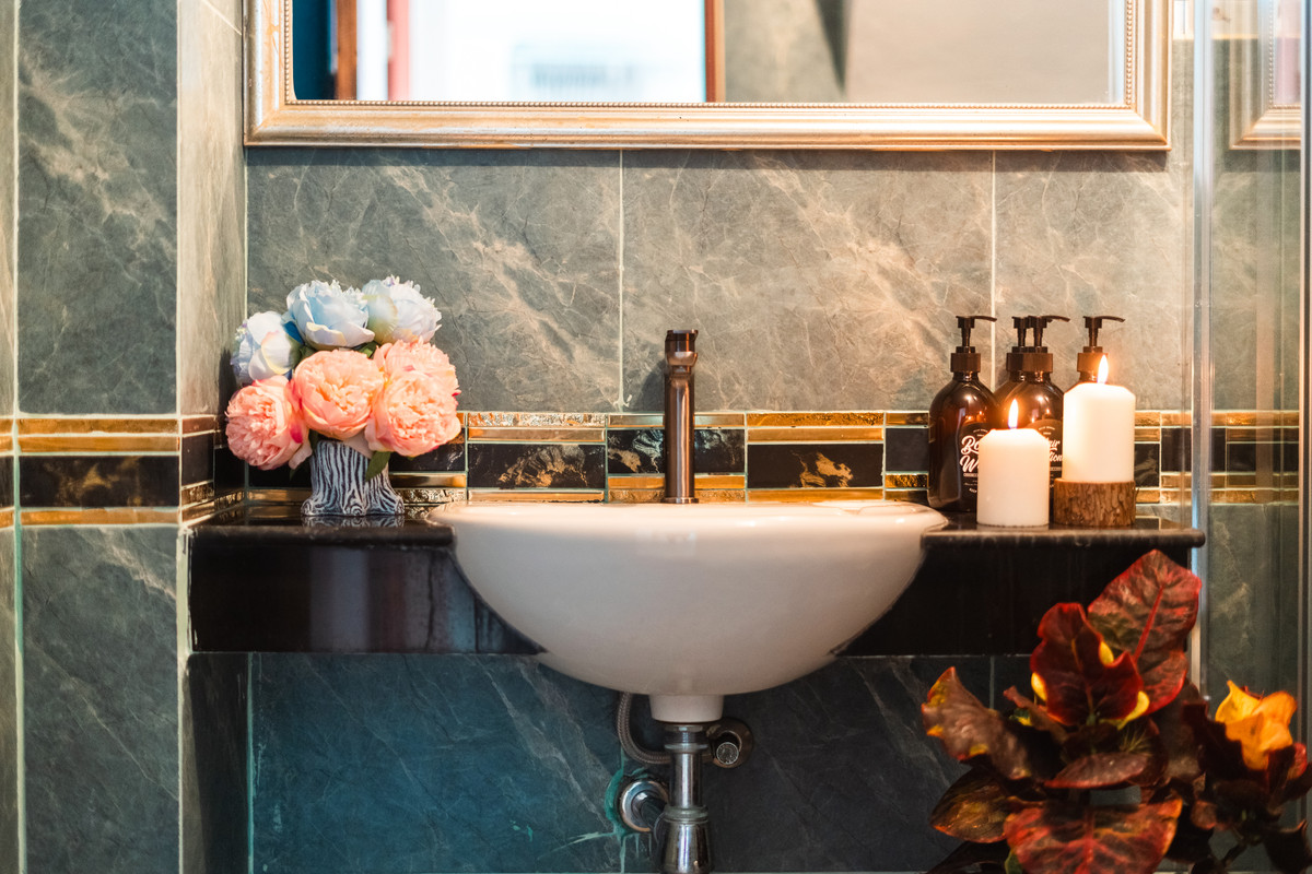 ภูเก็ต : Pool Villa 6 Bedrooms Big Pool 8*4 M. Prime Location in BangTao Phuket For Sale, Rent. Installment Payment applies.