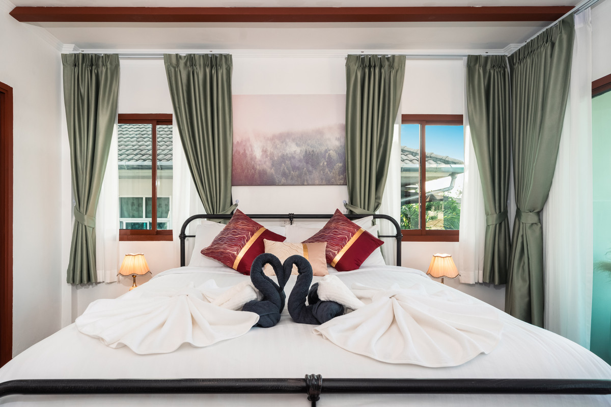 ภูเก็ต : Pool Villa 6 Bedrooms Big Pool 8*4 M. Prime Location in BangTao Phuket For Sale, Rent. Installment Payment applies.