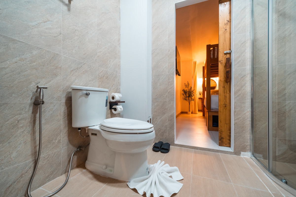 ภูเก็ต : Pool Villa 6 Bedrooms Big Pool 8*4 M. Prime Location in BangTao Phuket For Sale, Rent. Installment Payment applies.