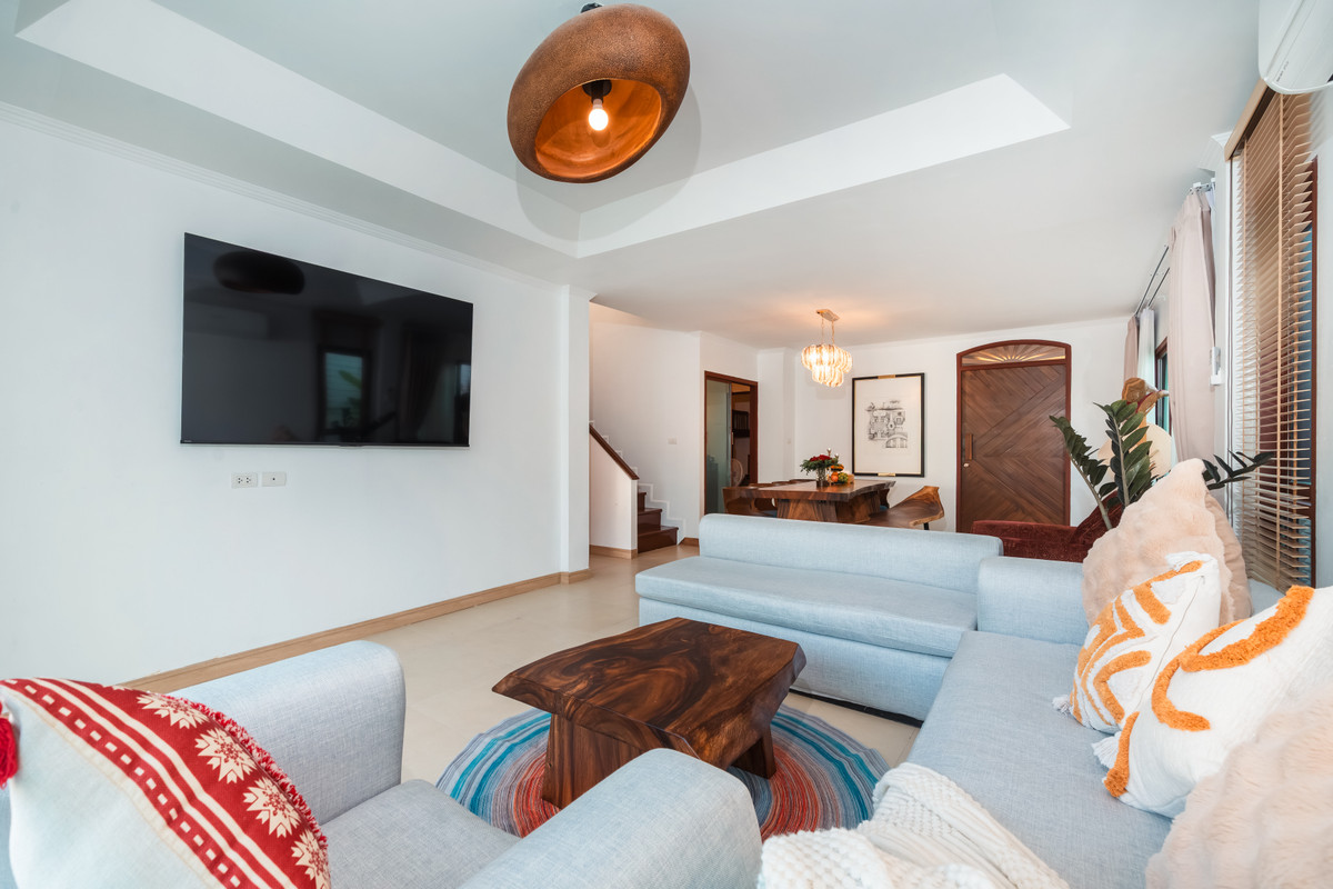 ภูเก็ต : Pool Villa 6 Bedrooms Big Pool 8*4 M. Prime Location in BangTao Phuket For Sale, Rent. Installment Payment applies.