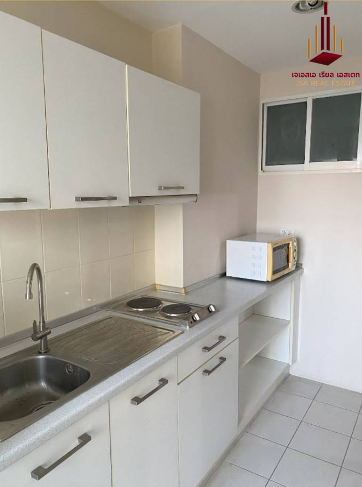 For SaleCondoSathorn, Narathiwat : ✨ For Sale: Life @ Sathorn 10 Condo ✨ 💰 Only 4,700,000 THB