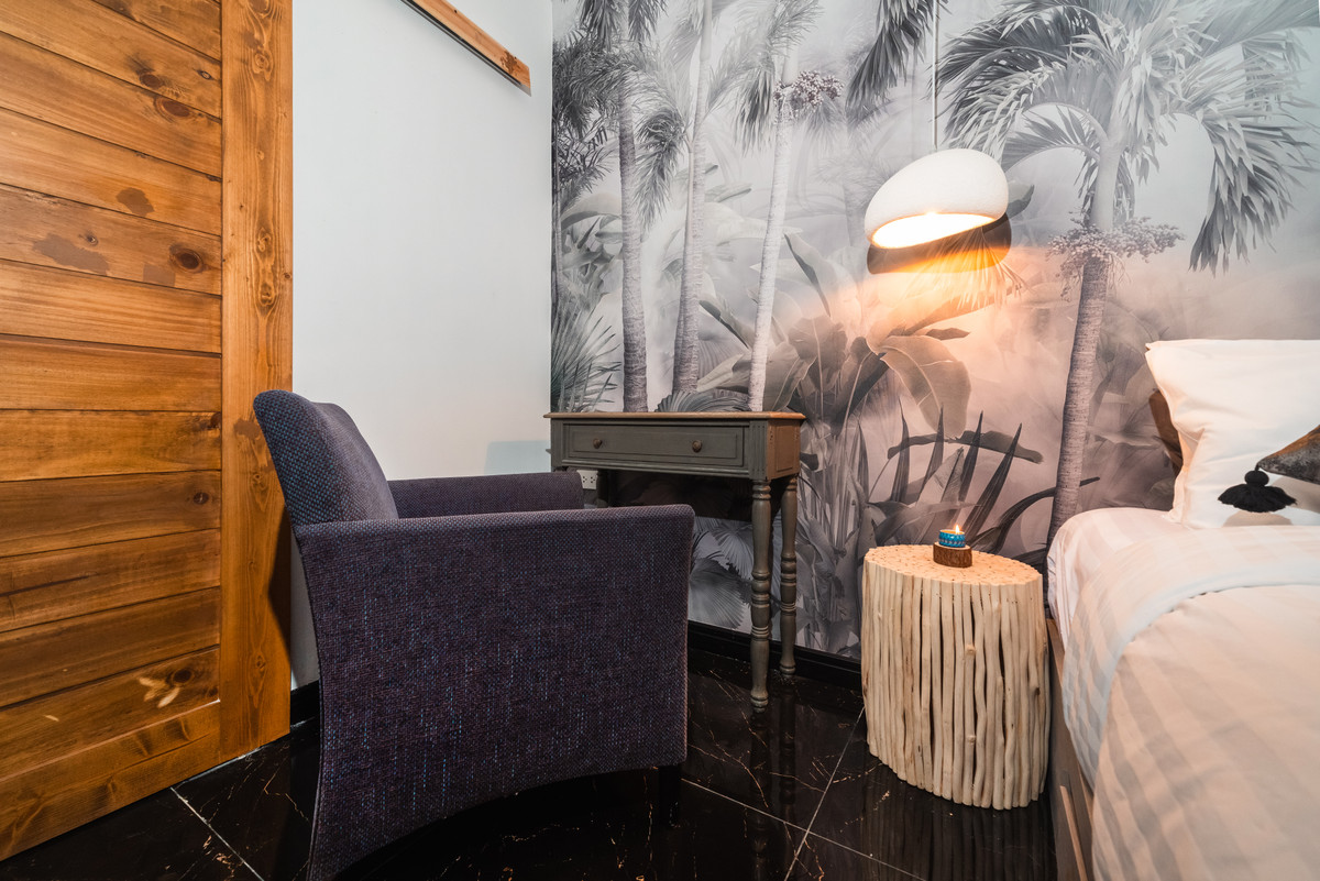 ภูเก็ต : Pool Villa 6 Bedrooms Big Pool 8*4 M. Prime Location in BangTao Phuket For Sale, Rent. Installment Payment applies.