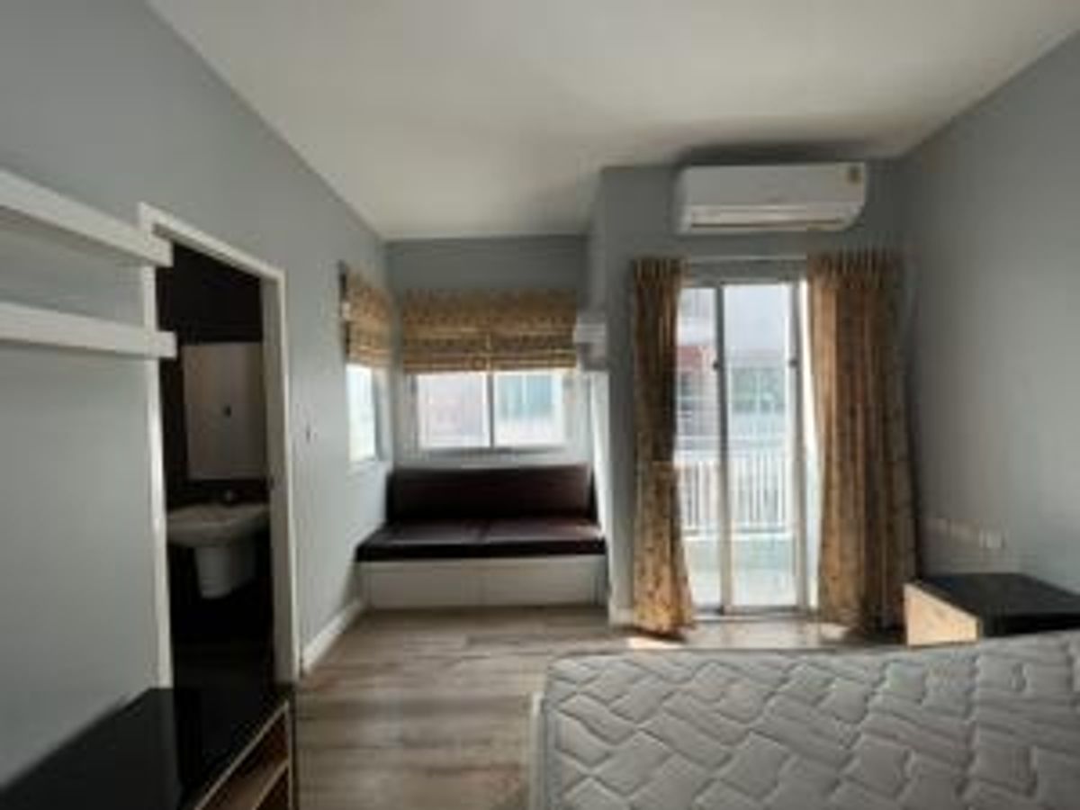 ยะลา : ขายและเช่าพูลวิลล่า