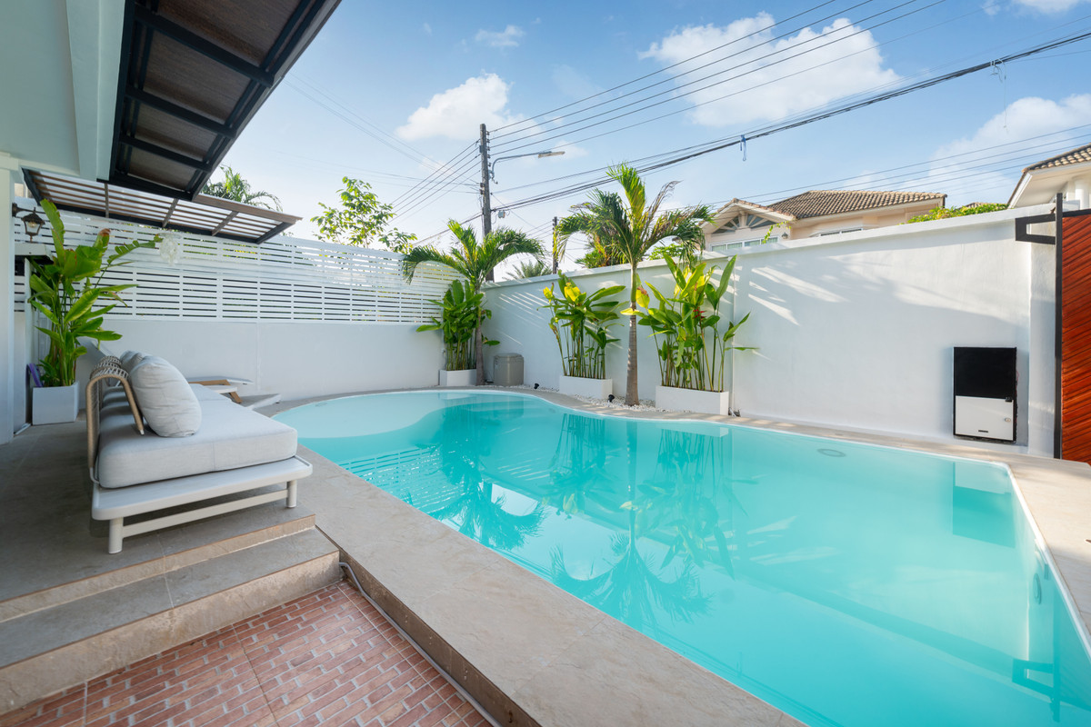 ภูเก็ต : Pool Villa 6 Bedrooms Big Pool 8*4 M. Prime Location in BangTao Phuket For Sale, Rent. Installment Payment applies.