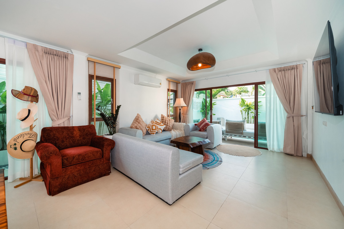 ภูเก็ต : Pool Villa 6 Bedrooms Big Pool 8*4 M. Prime Location in BangTao Phuket For Sale, Rent. Installment Payment applies.