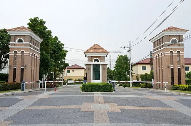 Pruksa Ville Nakornin - Sirinthorn (Rama 5 - BangKruai 23)