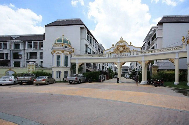 Baan Klang Krung The Royal Vienna Ratchavipa - Ratchadaphisek