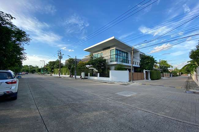 property listing  วิลล่ารอยัล พุทธมณฑลสาย 2