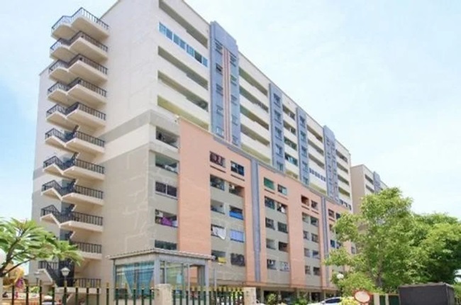 property listing  อัญชัน คอนโดมิเนียม