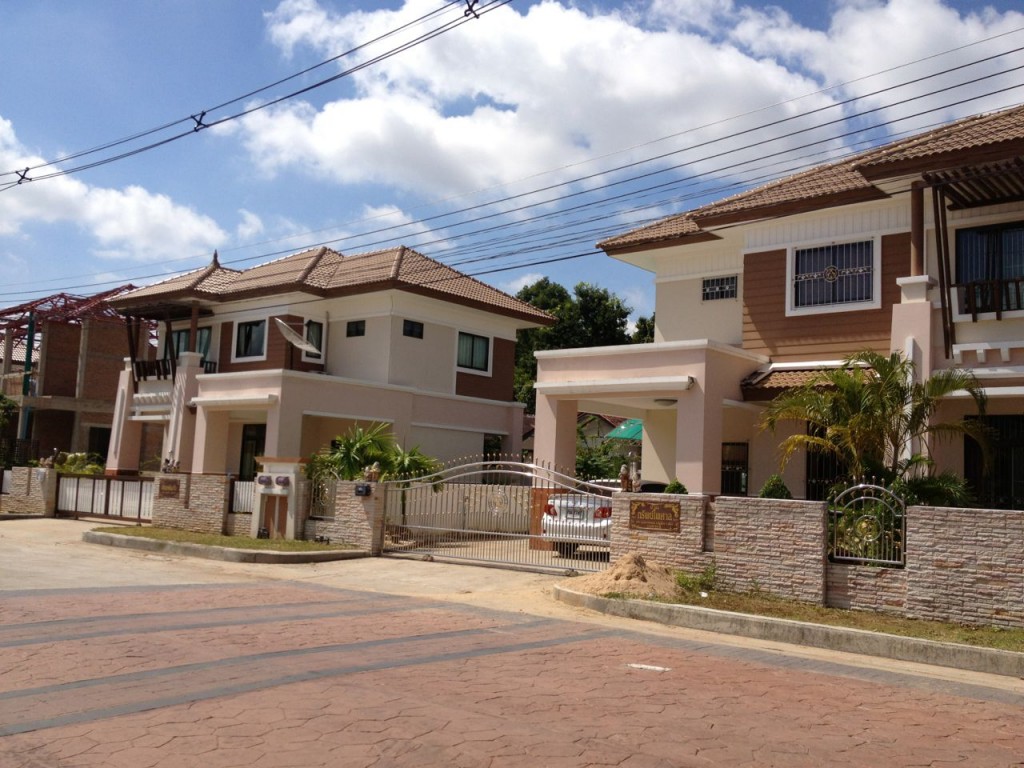 รวมประกาศ ขายบ้านบ้านเดี่ยวบ้านมือสอง บ้านสาริน 7