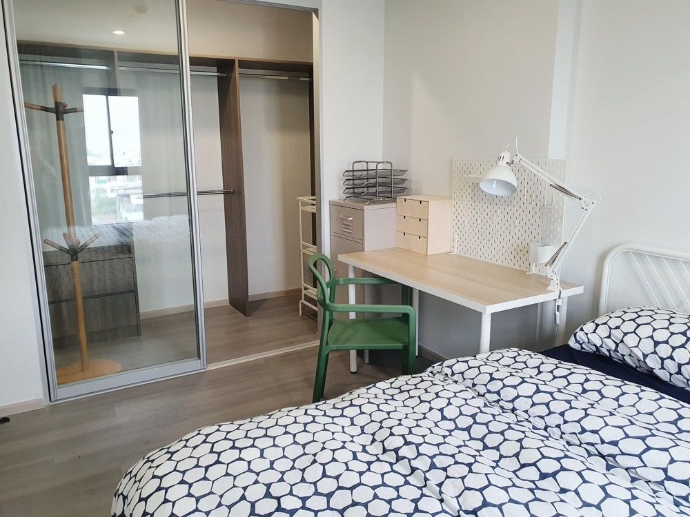 ให้เช่าคอนโดปิ่นเกล้า จรัญสนิทวงศ์ : For rent The Parkland Charan-Pinklao 1 bedroom 0 meter to mrt