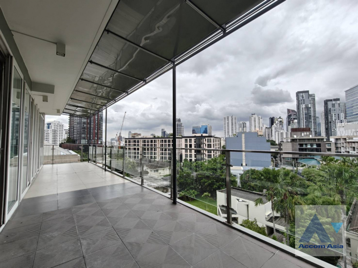 For SaleCondoSukhumvit, Asoke, Thonglor : 🔼AccomA🔽 Huge Terrace, Penthouse A spacious condominium with a peaceful atmosphere in the heart of the city.
