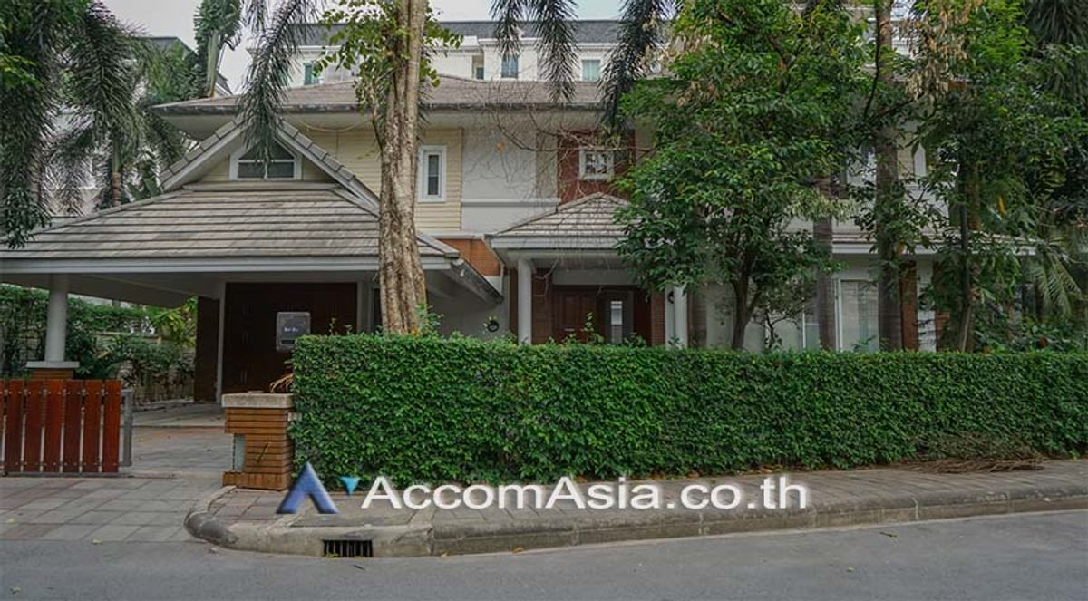 For RentHouseSukhumvit, Asoke, Thonglor : 🔼AccomA🔽  Private Swimming Pool, Pet friendly 4 Bedrooms House for Rent in Sukhumvit, Bangkok near BTS Thong Lo at Privacy and Peaceful (AA27048)
