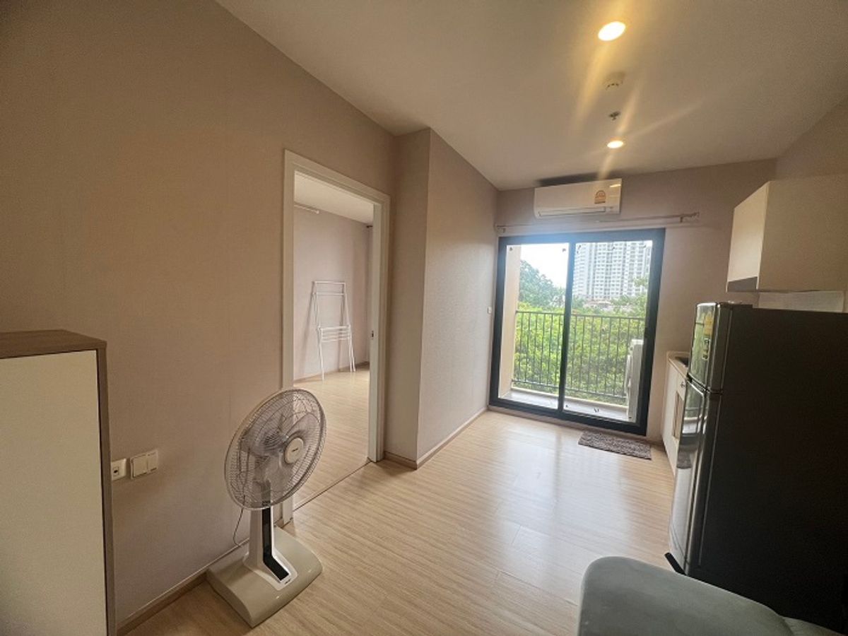 For SaleCondoPinklao, Charansanitwong : 🌻 Selling a very cheap room The cheapest in the project !! 1 bedroom, 17th floor, only 1.95 million baht only. // Plum Condo Pinklao Station near Pathip Pinklao and MRT // 065 356 2745 Nong The Toy 🌻
