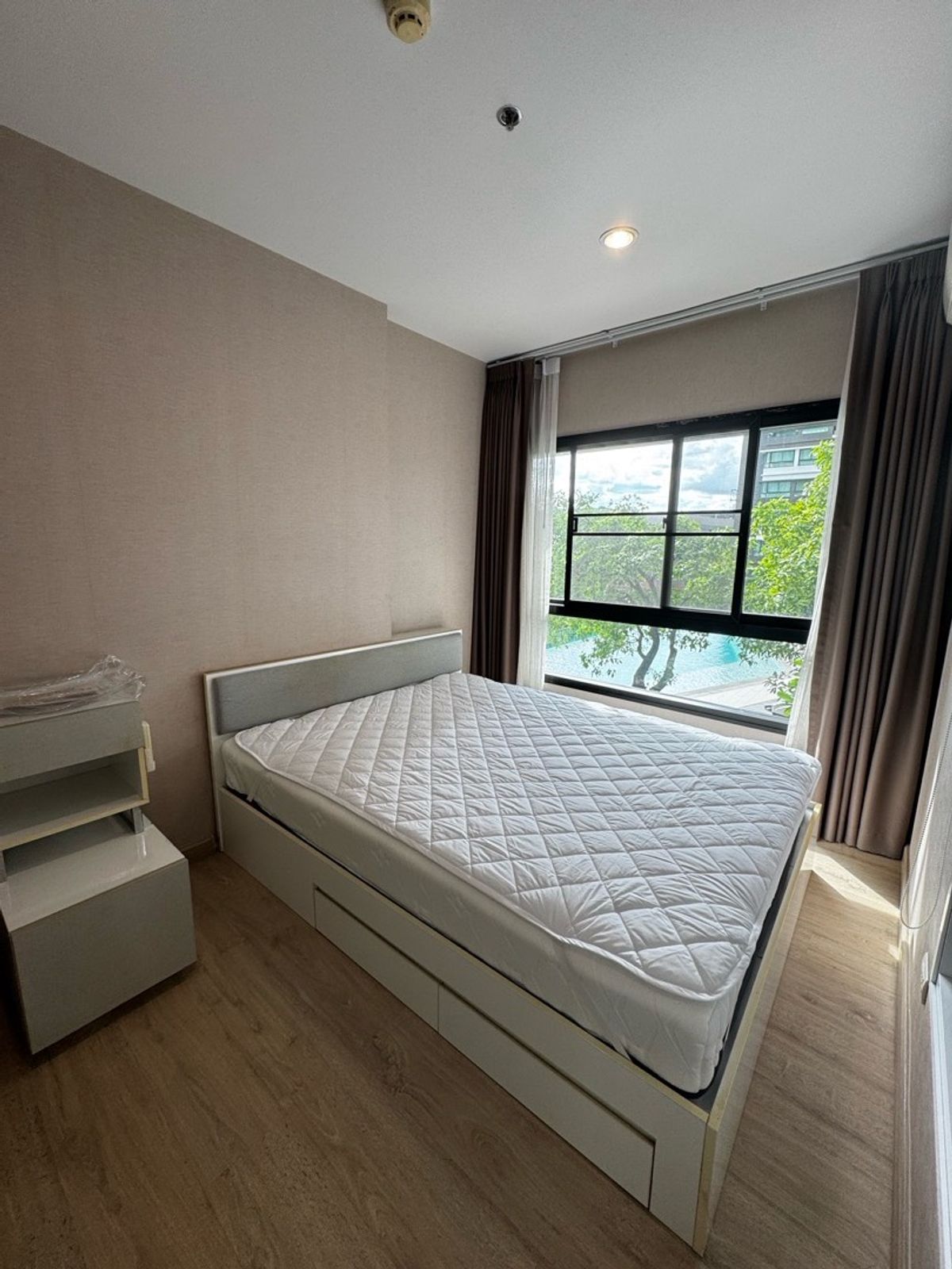 For RentCondoThaphra, Talat Phlu, Wutthakat : 🎯 Available for rent front room Lots of usable space The Parkland Phetkasem-Thaphra